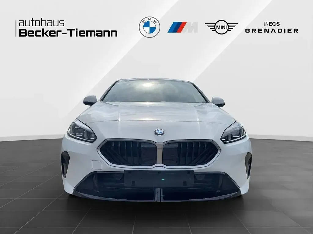 Neu BMW 123 Exclusive 218 PS (160 kW) 2026 Weiß Kleinwagen