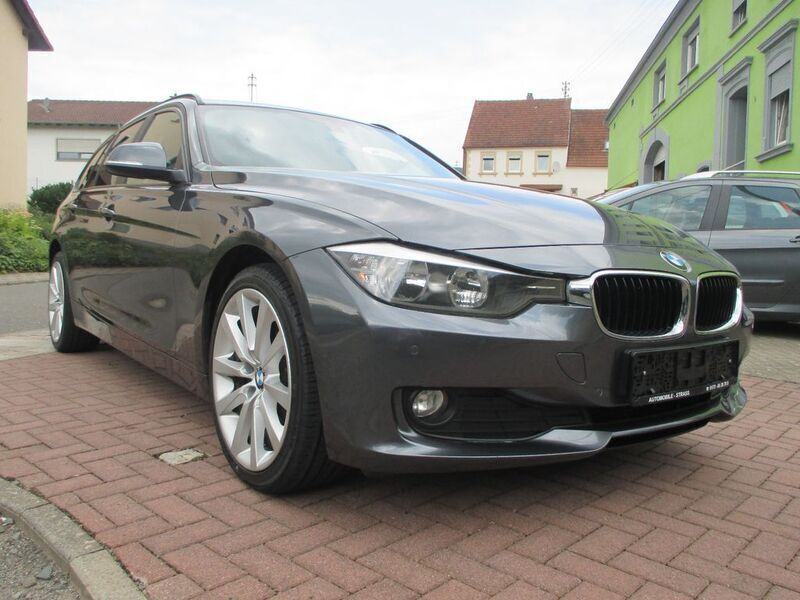 Grau Gebraucht 2013 BMW 318 Kombi | 8.900 € (Teuer) - Bild 1/4