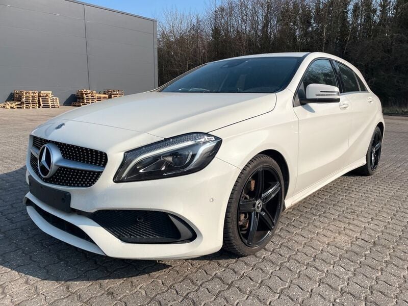 Weiß Gebraucht 2017 Mercedes A200 Limousine | 14.900 € (Guter Preis) - Bild 1/4