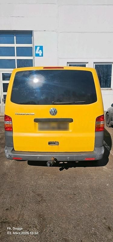 Second-hand VW Transporter 84 CP (61 kW) 2007 Galben Van