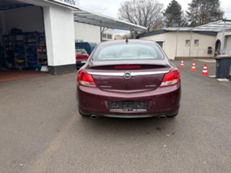 Gebraucht Opel Insignia 2012 Rot Limousine