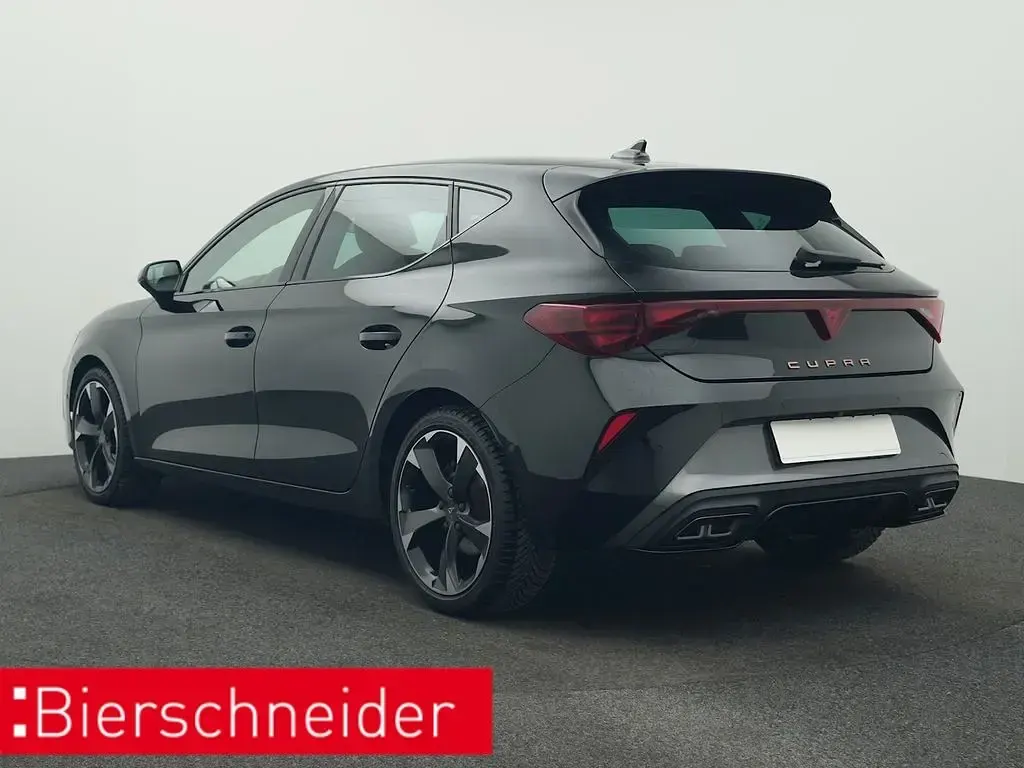 Usado Cupra Leon 150 CV (110 kW) 2025 Negro Berlina