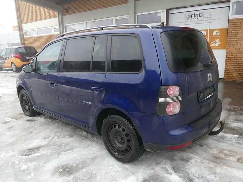 Gebraucht VW Touran Freestyle 140 PS (102 kW) 2010 Blau Van / Kleinbus