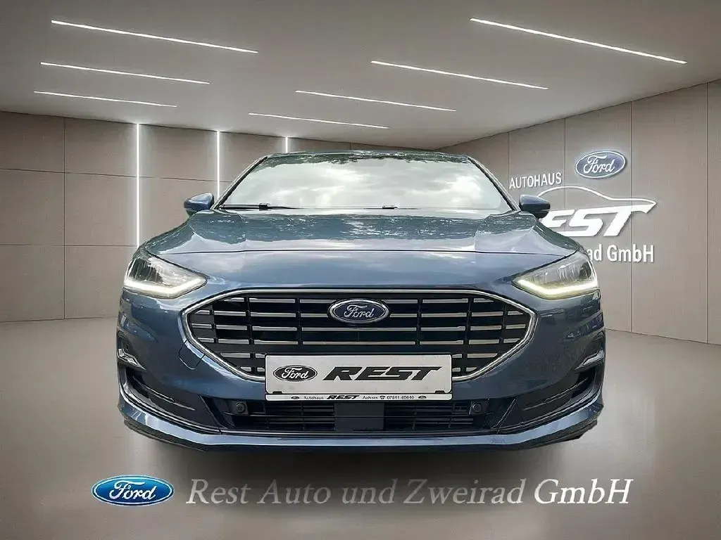 Gebraucht Ford Focus Titanium 155 PS (114 kW) 2023 Blau Limousine