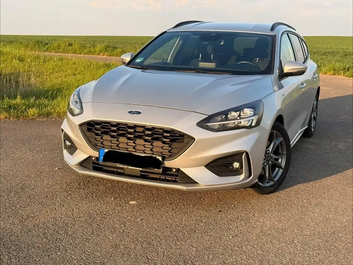 Gebraucht Ford Focus ST-Line 125 PS (91 kW) 2019 Silber Kombi