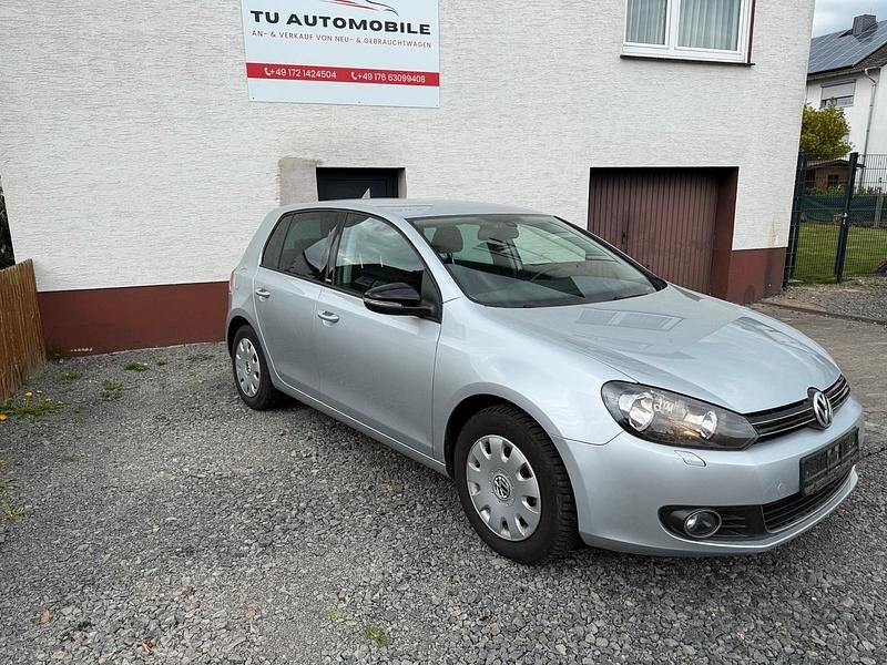 Second-hand VW Golf VII 122 CP (89 kW) 2012 Argintiu Berlinǎ