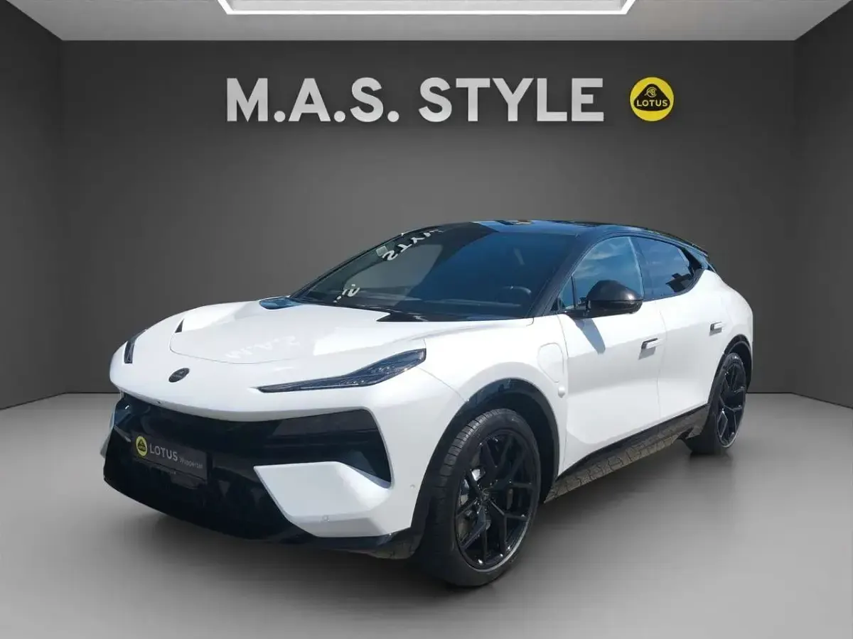 Neu Lotus Eletre 450 kW (612 PS) 2026 Akoya white SUV