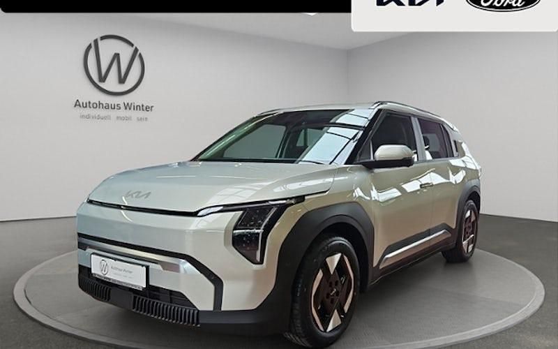 Silbern Gebraucht 2025 Kia EV3 SUV | 39.495 € (Fairer Preis) - Bild 1/4