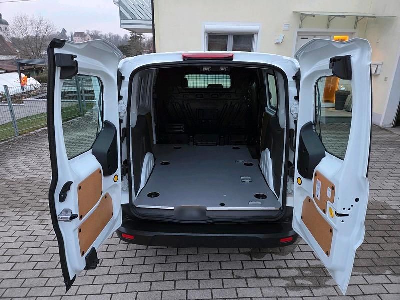Gebraucht Ford Transit Connect 101 PS (74 kW) 2021 Weiß Van / Kleinbus