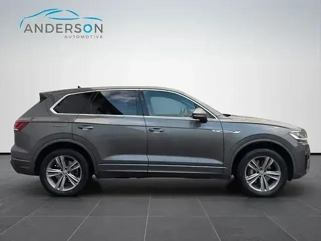 Gebraucht VW Touareg R-line 231 PS (169 kW) 2020 Grau SUV