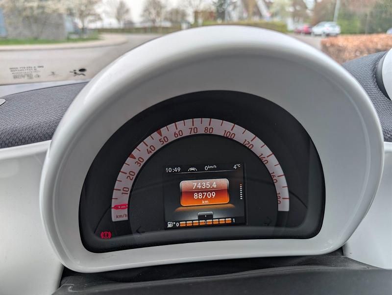 Używany Smart ForFour Prime 71 KM (52 kW) 2015 Czerwony Hatchback