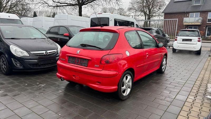 Gebraucht Peugeot 206 75 PS (55 kW) 2008 Rot Kleinwagen
