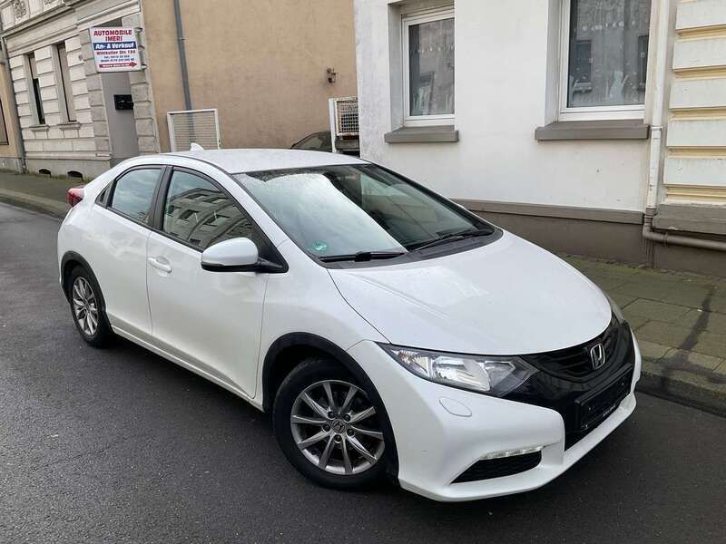 Gebraucht Honda Civic 99 PS (72 kW) 2015 Weiß Kleinwagen
