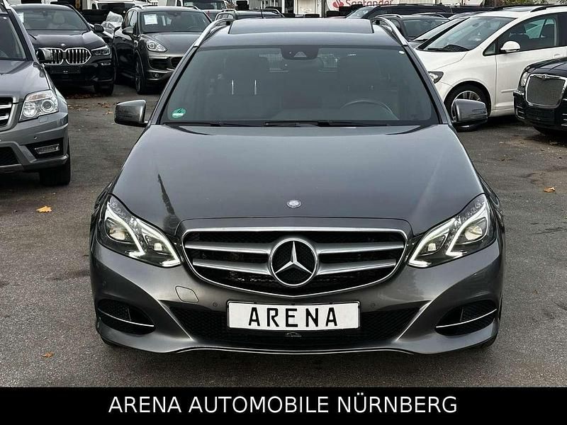 Gebraucht Mercedes E350 Avantgarde 258 PS (189 kW) 2015 Grau Kombi