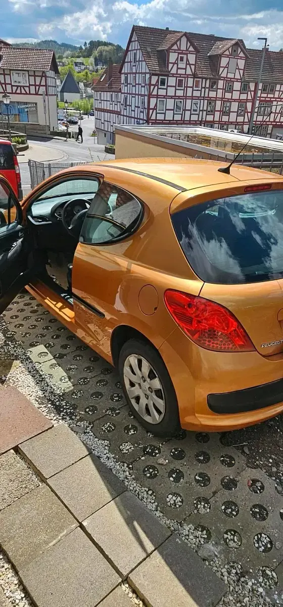 Gebraucht Peugeot 207 86 PS (63 kW) 2006 Orange Kleinwagen