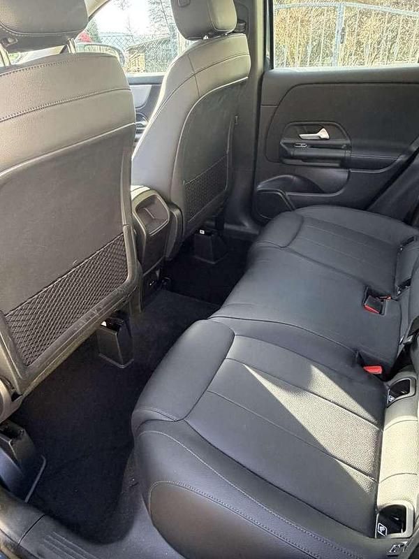 Gebraucht Mercedes CLA200 Style 163 PS (119 kW) 2020 Blau Kombi