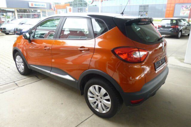 Gebraucht Renault Captur Dynamique 120 PS (88 kW) 2015 Orange metallic SUV