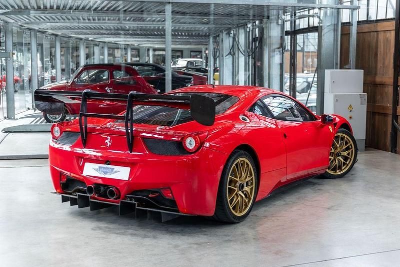 Gebraucht Ferrari 458 570 PS (419 kW) 2011 Rosso corsa Coupé