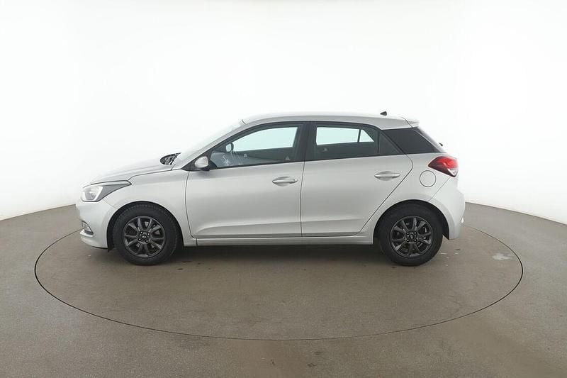 Gebraucht Hyundai i20 YES! 101 PS (74 kW) 2017 Silber Limousine