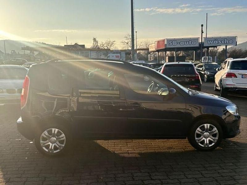 Gebraucht Skoda Roomster Plus Edition 105 PS (77 kW) 2011 Blau Van / Kleinbus