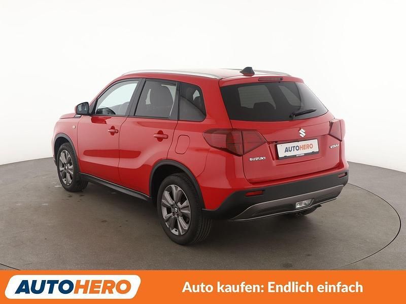 Gebraucht Suzuki Vitara 140 PS (102 kW) 2019 Rot SUV