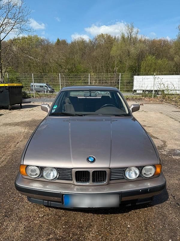 Usata BMW 520 129 CV (94 kW) 1989 Oro Berlina