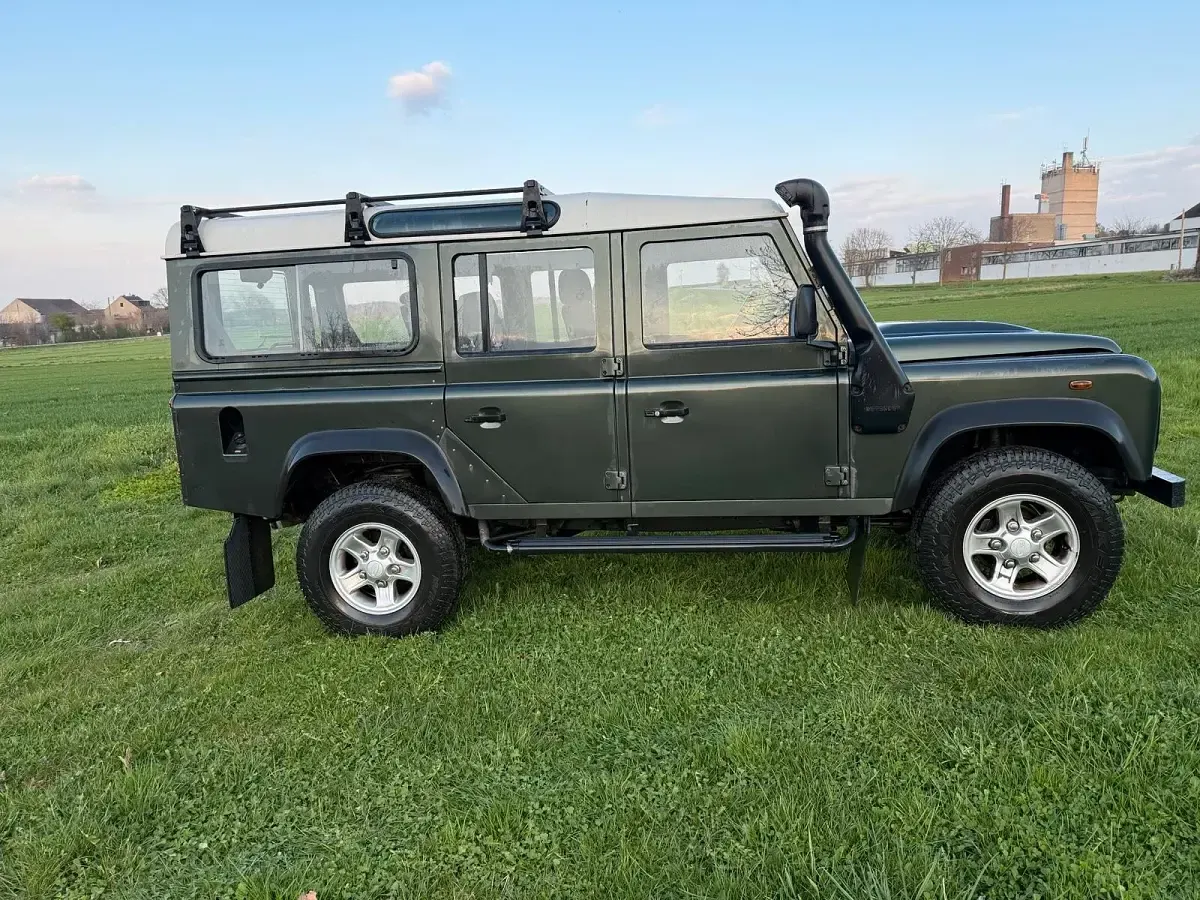 Gebraucht Land Rover Defender 122 PS (89 kW) 2007 Grün SUV