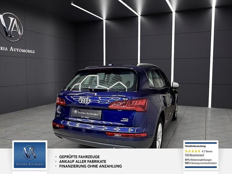 Gebraucht Audi Q5 Basis 190 PS (139 kW) 2017 Blau SUV