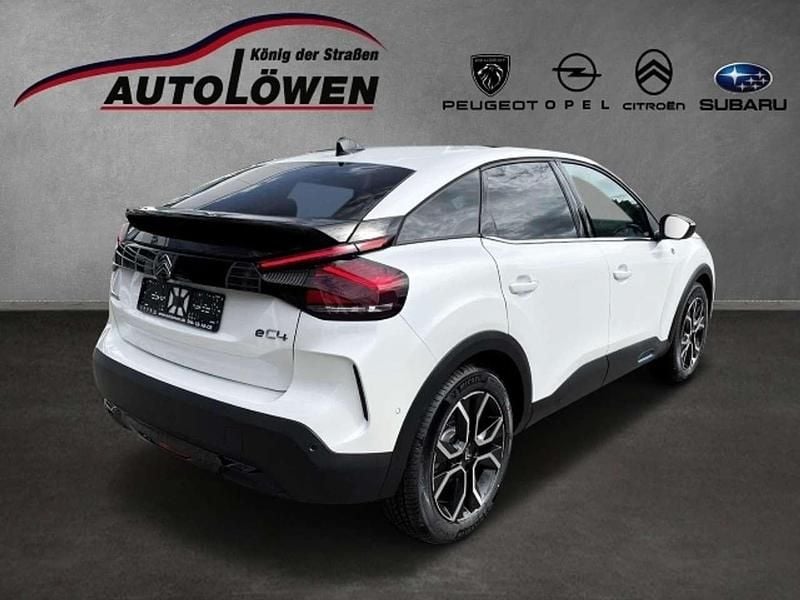 Gebraucht Citroën e-C4 Shine 100 kW (136 PS) 2023 Arktis weiß Limousine