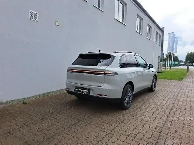 Neu Leapmotor C10 117 kW (160 PS) 2026 Grau SUV