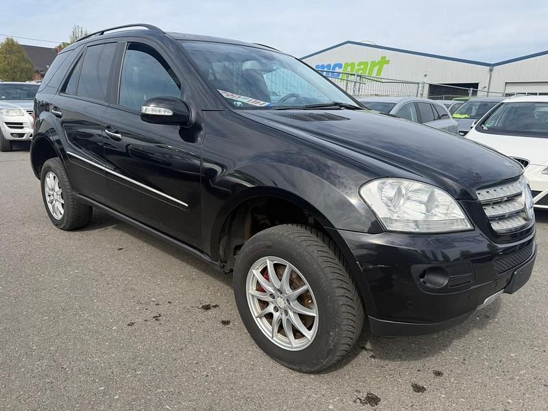 Usata Mercedes ML320 2007 Nero SUV