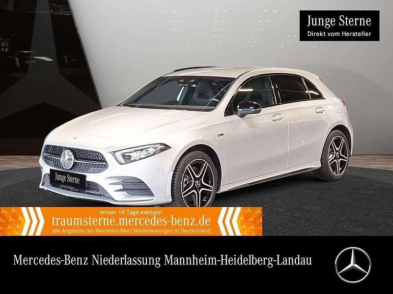 Silber Gebraucht 2020 Mercedes A250 AMG Limousine | 26.990 € (Guter Preis) - Bild 1/3