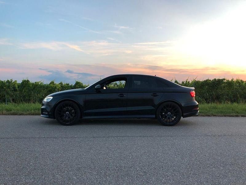 Gebraucht Audi S3 Sport 310 PS (228 kW) 2018 Schwarz Limousine