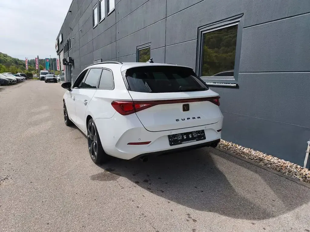 Gebraucht Cupra Leon VZ 245 PS (180 kW) 2024 Weiss Kombi
