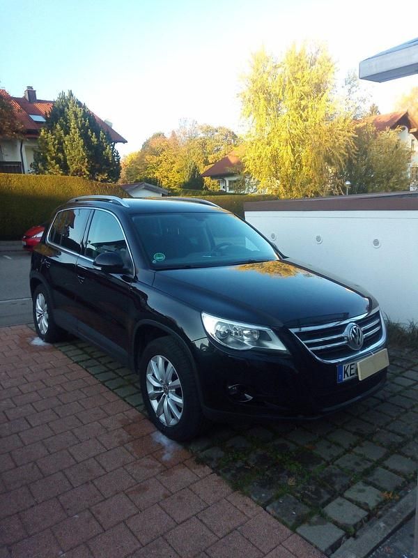 Schwarz Gebraucht 2011 VW Tiguan SUV | 9.000 € (Fairer Preis) - Bild 1/4