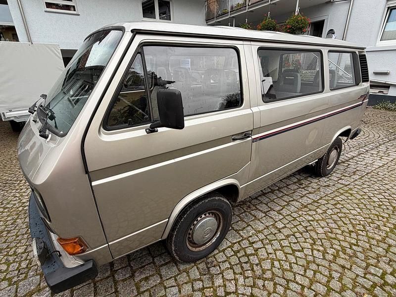 Gebraucht VW T3 92 PS (67 kW) 1989 Silber Van