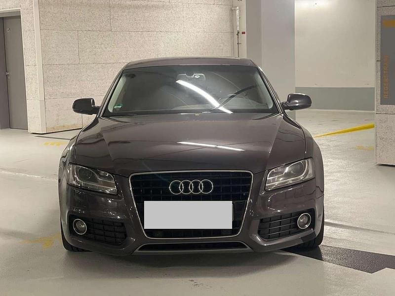 Grau Gebraucht 2010 Audi A5 Sportback Sport Limousine | 10.000 € (Fairer Preis) - Bild 1/4