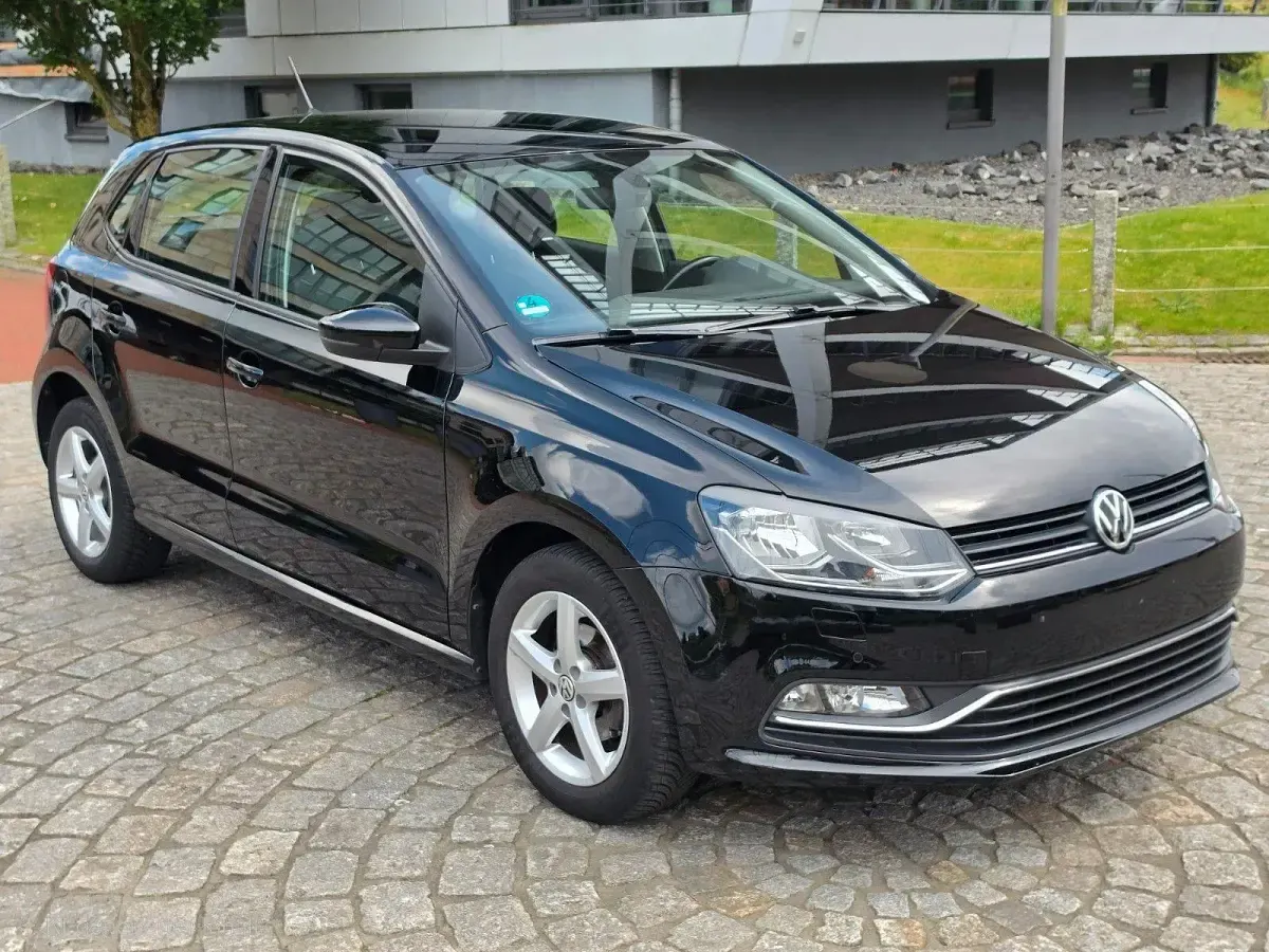 Gebraucht VW Polo 75 PS (55 kW) 2014 Schwarz Kleinwagen