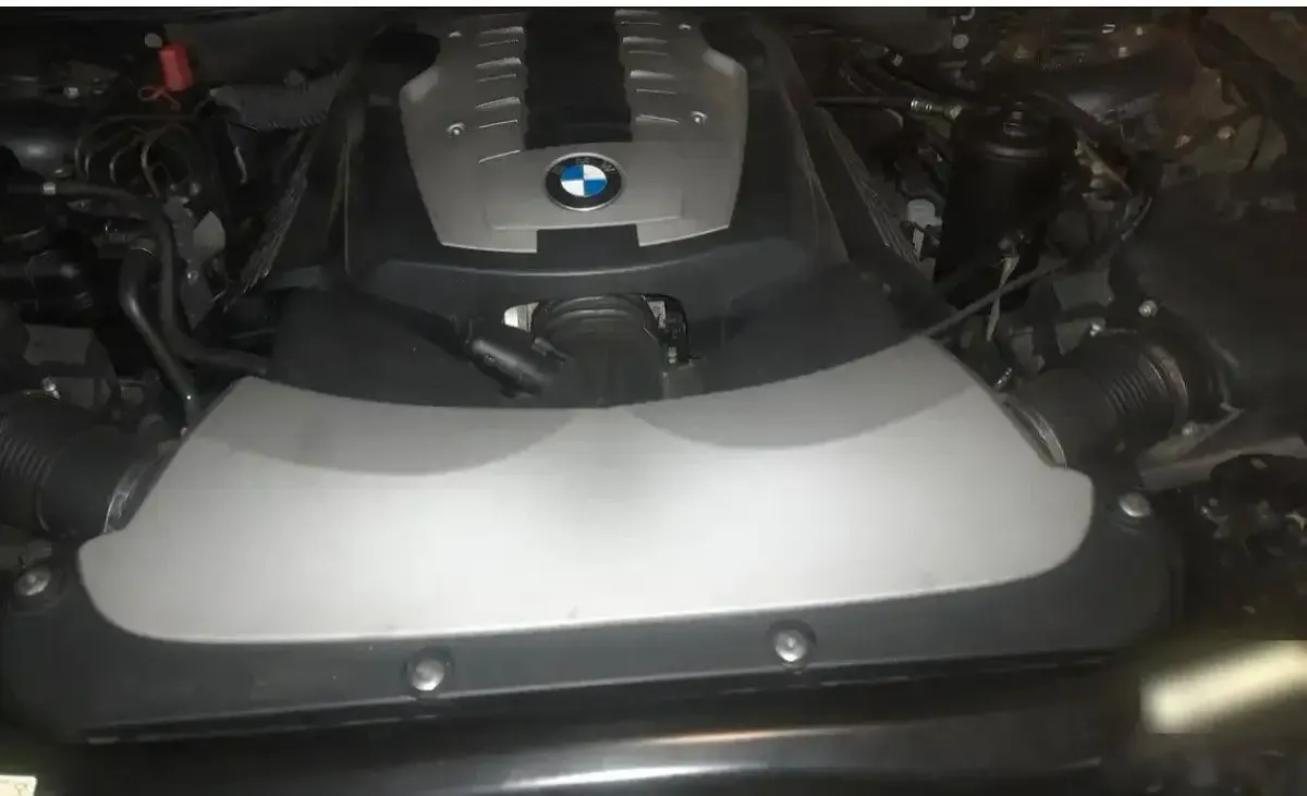 Gebraucht BMW 750L 367 PS (269 kW) 2006 Schwarz Limousine