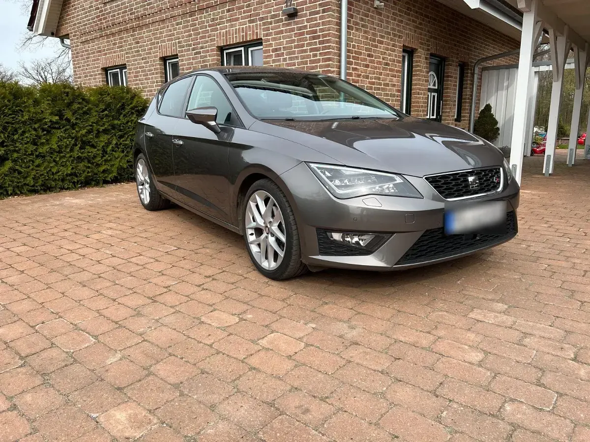 Gebraucht Seat Leon FR 150 PS (110 kW) 2015 Grau Limousine