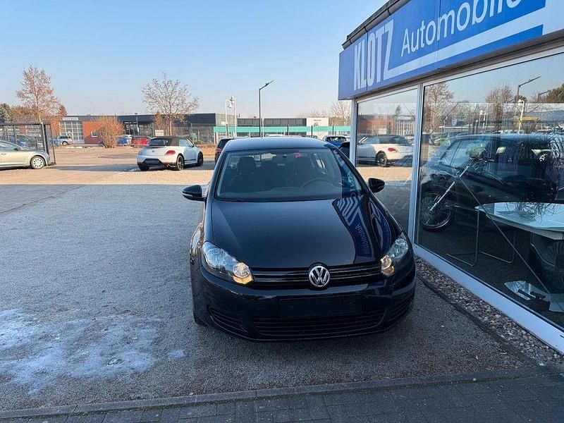 Gebraucht VW Golf VI Comfortline 122 PS (89 kW) 2010 Deep black perleffekt Kleinwagen