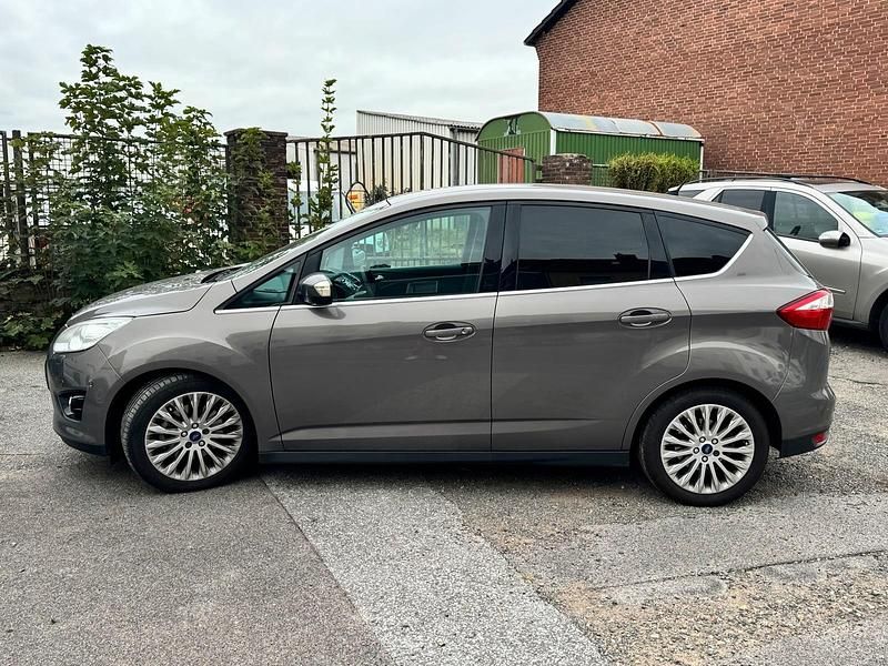 Andere farben Gebraucht 2012 Ford C-MAX Titanium Van / Kleinbus | 7.700 € (Etwas zu teuer) - Bild 1/4