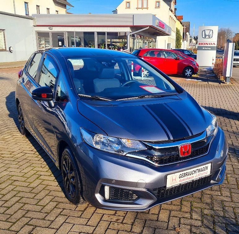 Gebraucht Honda Jazz Comfort 102 PS (75 kW) 2019 Grau Kleinwagen