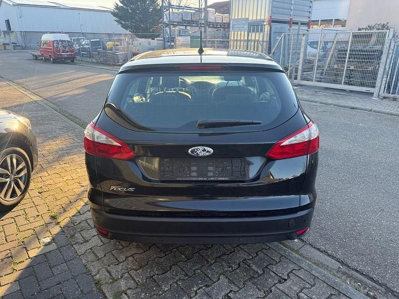 Gebraucht Ford Focus Titanium 116 PS (85 kW) 2013 Schwarz Kombi