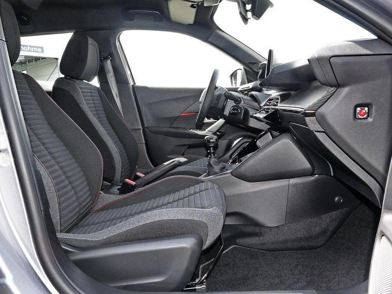 Gebraucht Peugeot 2008 131 PS (96 kW) 2023 Silber SUV