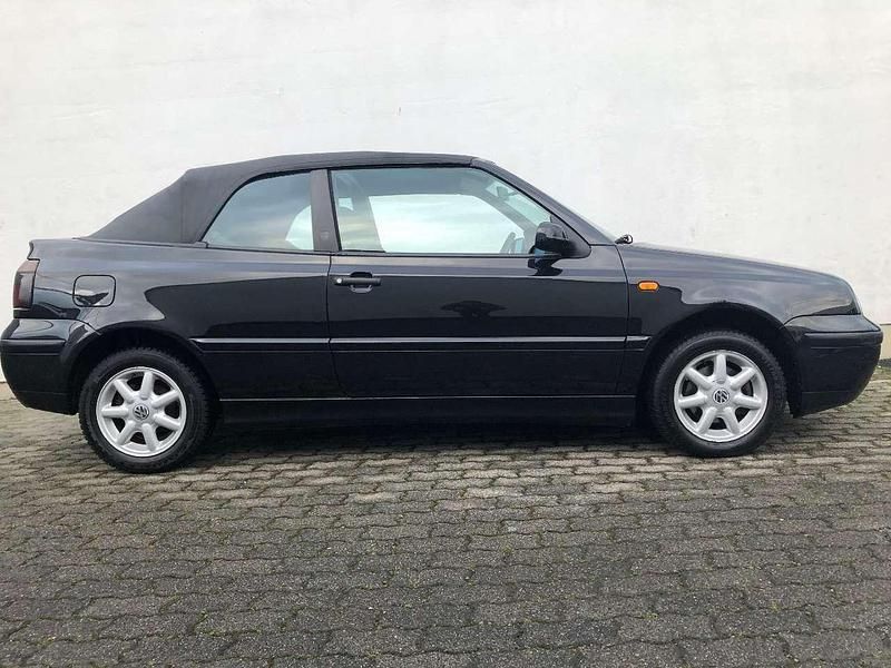 Gebraucht VW Golf Cabriolet Classicline 75 PS (55 kW) 1999 Schwarz Cabrio