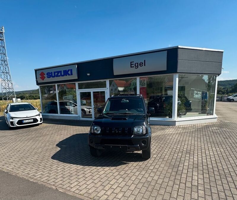 Schwarz Gebraucht 2014 Suzuki Jimny Club SUV | 13.990 € (Etwas zu teuer) - Bild 1/4
