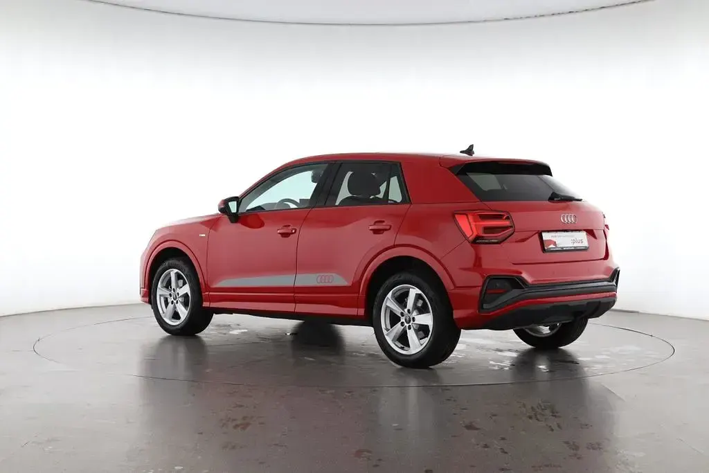 Gebraucht Audi Q2 S-Line 150 PS (110 kW) 2024 Progressivrot SUV