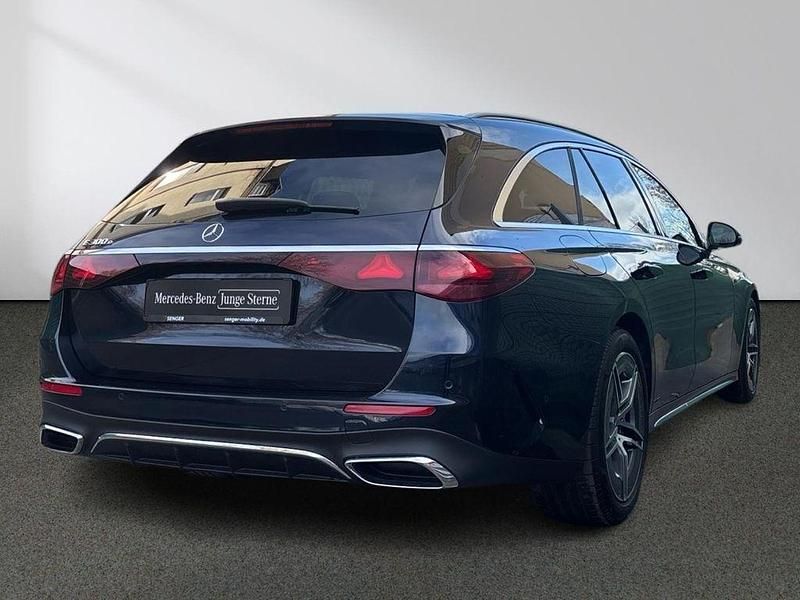 Gebraucht Mercedes E300 Advanced 313 PS (230 kW) 2025 Blau Limousine