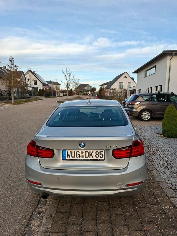 Gebraucht BMW 316 136 PS (100 kW) 2015 Silber Limousine